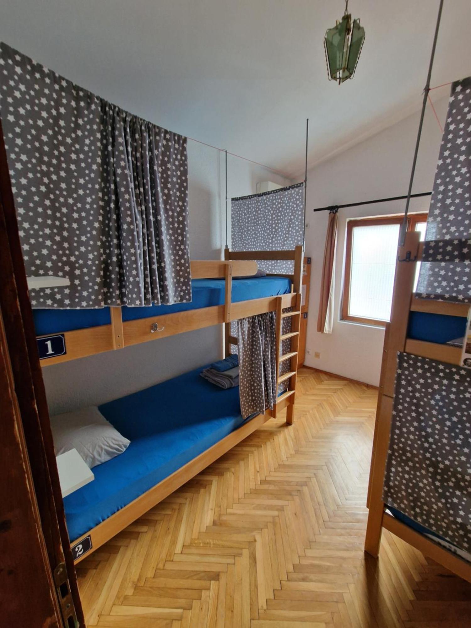 Pirate Backpackers Hostel Ulcinj Buitenkant foto
