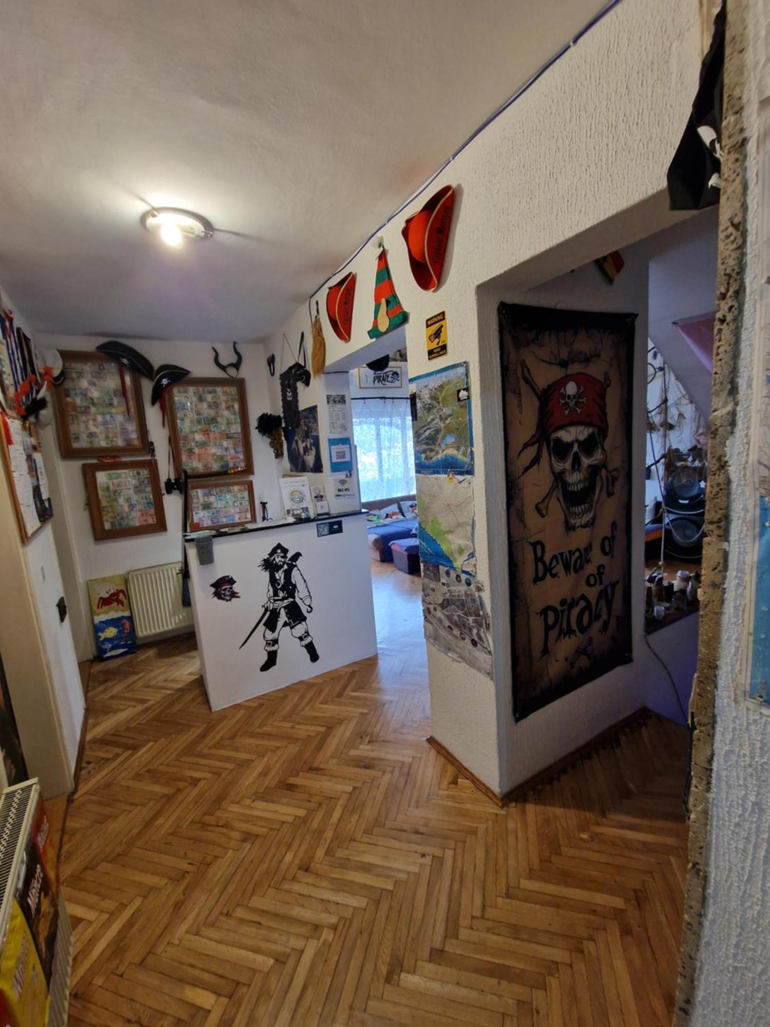 Pirate Backpackers Hostel Ulcinj Buitenkant foto