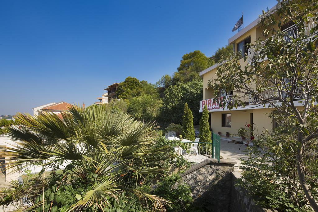 Pirate Backpackers Hostel Ulcinj Buitenkant foto