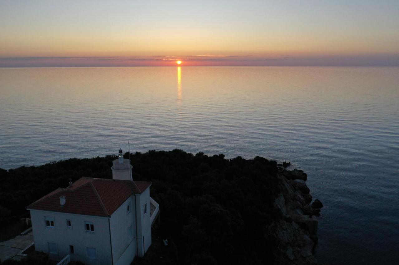 Pirate Backpackers Hostel Ulcinj Buitenkant foto